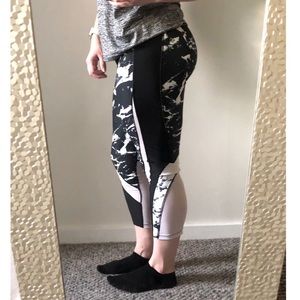 Avia B&W Marble Yoga Pants